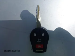 2019 Nissan Versa SV z VIN 3N1CN7AP7KL804002, wystawiony jako IAAI lot #42134636 z przebiegiem 75 107 mil mil oraz . Historia ofert i sprzedaży dostępna na DreamBid. Obrazek 11.