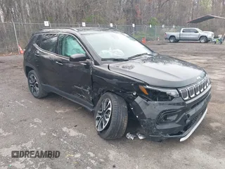 2022 Jeep Compass High Altitude z VIN 3C4NJDCB1NT108788, wystawiony jako IAAI lot #41917869 z przebiegiem 77 359 mil mil oraz . Historia ofert i sprzedaży dostępna na DreamBid. Obrazek 1.