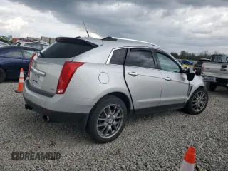 2013 Cadillac SRX Performance Collection z VIN 3GYFNHE3XDS622157, wystawiony jako Copart lot #53475675 z przebiegiem 95 253 mil mil oraz Szkoda całkowita • Salvage title. Historia ofert i sprzedaży dostępna na DreamBid. Obrazek 3.