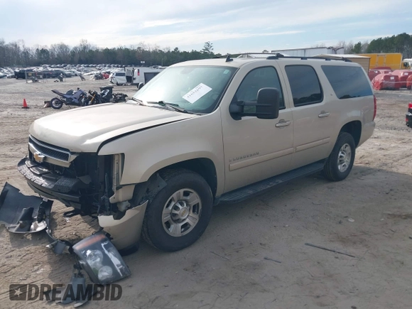 2008 Chevrolet Suburban Commercial with VIN 3GNGK26K98G207580, listed as a IAAI auction lot 41652697 with 262,677 mi miles. Bid and sale history available at carsss.com. Image 2.