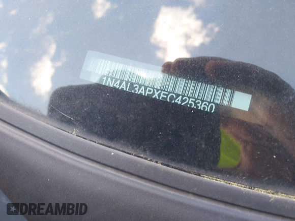 2014 Nissan Altima SL with VIN 1N4AL3APXEC425360, listed as a IAAI auction lot 41890904 with 104,346 mi miles and . Bid and sale history available at DreamBid. Image 9.