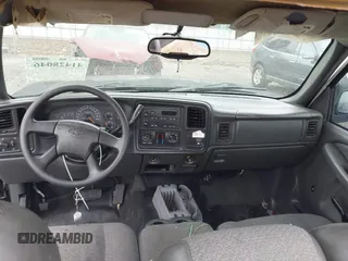 2004 Chevrolet Silverado 1500 Work Truck with VIN 1GCEC14X44Z335614, listed as a IAAI auction lot 41428046 with 201,735 mi miles. Bid and sale history available at carsss.com. Image 8.