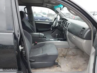 2005 Toyota 4Runner SR5 with VIN JTEZU14R050059336, listed as a IAAI auction lot 41633459 with 219,227 mi miles. Bid and sale history available at carsss.com. Image 5.