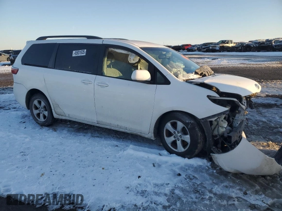 2015 Toyota Sienna LE AAS with VIN 5TDKK3DC6FS587173, listed as a Copart auction lot 45931635 with 0 mi miles and Non Repairable. Bid and sale history available at carsss.com. Image 4.