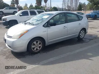 2006 Toyota Prius with VIN JTDKB20U767064148, listed as a IAAI auction lot 41603966 with 275,326 mi miles. Bid and sale history available at carsss.com. Image 2.