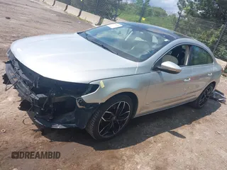 2010 Volkswagen CC Luxury с VIN WVWHL7ANXAE520241, выставлен на аукционе IAAI как лот 42469715 с пробегом 83 614 миль миль и . История ставок и продаж доступна на DreamBid. Изображение 2.