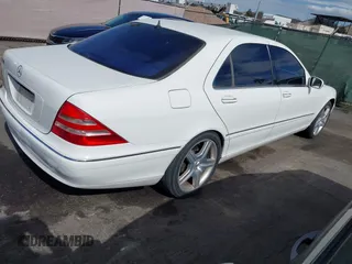 2002 Mercedes-Benz S 5.0L with VIN WDBNG75J92A261294, listed as a IAAI auction lot 42141509 with 116,532 mi miles. Bid and sale history available at carsss.com. Image 4.