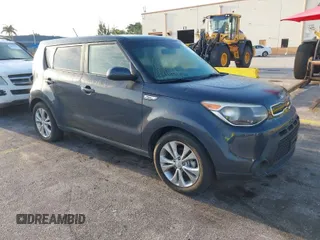 2015 Kia Soul + with VIN KNDJP3A52F7171358, listed as a IAAI auction lot 42020648 with 151,784 mi miles. Bid and sale history available at carsss.com. Image 1.