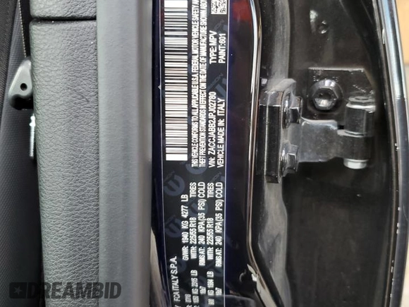 2018 Jeep Renegade Altitude with VIN ZACCJABB2JPJ02780, listed as a Copart auction lot 61401135 with 120,975 mi miles and Salvage title. Bid and sale history available at DreamBid. Image 12.