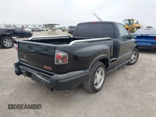 1999 GMC Sonoma with VIN 1GTCS1448X8529251, listed as a IAAI auction lot 41493556 with 291,159 mi miles and . Bid and sale history available at DreamBid. Image 4.