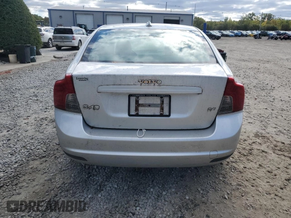 2008 Volvo S40 2.4L with VIN YV1MS390582364957, listed as a Copart auction lot 75303974 with 195,546 mi miles and Clean Title. Bid and sale history available at carsss.com. Image 6.