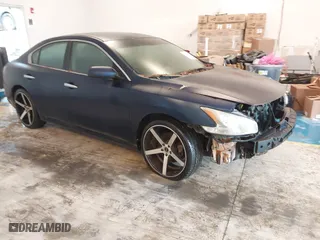 2012 Nissan Maxima 3.5 SV with VIN 1N4AA5AP6CC815855, listed as a IAAI auction lot 41983335 with 1 mi miles. Bid and sale history available at carsss.com. Image 1.