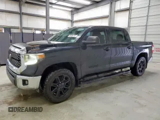 2018 Toyota Tundra SR5 z VIN 5TFEM5F15JX127682, wystawiony jako Copart lot #57073035 z przebiegiem 137 970 mil mil oraz Czysty tytuł • Clean title. Historia ofert i sprzedaży dostępna na DreamBid. Obrazek 1.