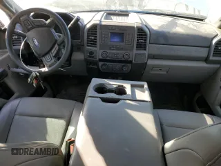 2020 Ford F-350 with VIN 1FD8X3ET9LEE21348, listed as a Copart auction lot 77129384 with 57,320 mi miles and Salvage title. Bid and sale history available at DreamBid. Image 8.