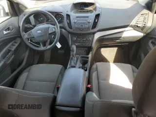 2018 Ford Escape SE z VIN 1FMCU9GD5JUD07359, wystawiony jako Copart lot #55331255 z przebiegiem 142 502 mil mil oraz Czysty tytuł • Clean title. Historia ofert i sprzedaży dostępna na DreamBid. Obrazek 8.