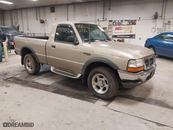 1999 Ford Ranger XLT with VIN 1FTYR11X0XTA72917, listed as a IAAI auction lot 41502156 with 106,585 mi miles. Bid and sale history available at carsss.com. Image 1.
