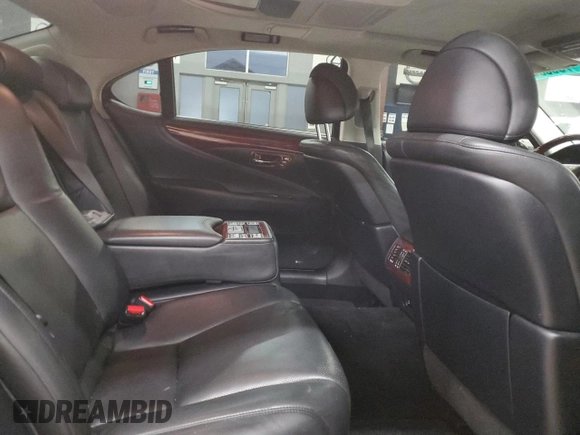 2008 Lexus LS 600h L with VIN JTHDU46F185002409, listed as a Copart auction lot 79900444 with 156,054 mi miles and Salvage title. Bid and sale history available at DreamBid. Image 10.