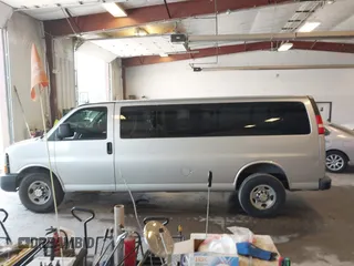 2012 Chevrolet Express Passenger LS с VIN 1GAZGZFG0C1187114, выставлен на аукционе IAAI как лот 42462288 с пробегом 293 657 миль миль и . История ставок и продаж доступна на DreamBid. Изображение 14.