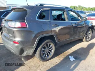 2019 Jeep Cherokee Latitude Plus with VIN 1C4PJLLB6KD482852, listed as a IAAI auction lot 42152089 with 41,713 mi miles and . Bid and sale history available at DreamBid. Image 4.
