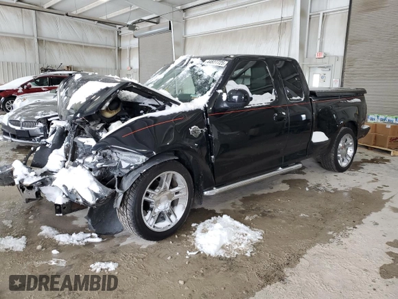 2000 Ford F-150 XL z VIN 2FTRX07L6YCB09652, wystawiony jako Copart lot #44827725 z przebiegiem Nie podano mil oraz Szkoda całkowita • Salvage title. Historia ofert i sprzedaży dostępna na DreamBid. Obrazek 1.