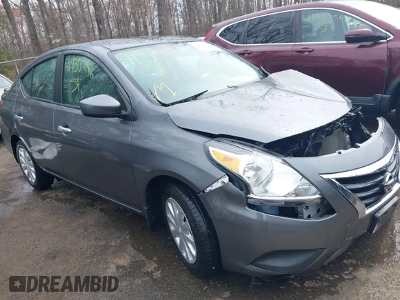 2019 Nissan Versa SV z VIN 3N1CN7AP8KL838112, wystawiony jako IAAI lot #41930746 z przebiegiem 27 404 mil mil oraz . Historia ofert i sprzedaży dostępna na DreamBid. Obrazek 1.