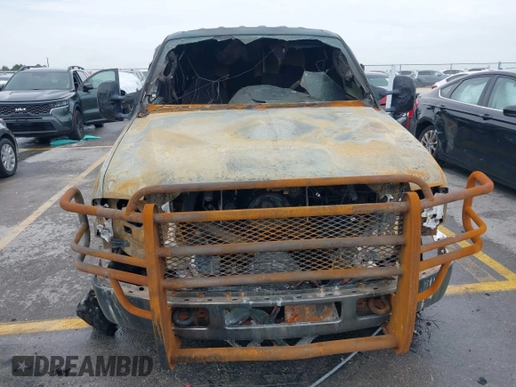 2006 Ford F-250 XL с VIN 1FTSW21P86EC29214, выставлен на аукционе IAAI как лот 42667791 с пробегом Не указан миль и . История ставок и продаж доступна на DreamBid. Изображение 6.