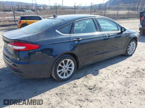 2020 Ford Fusion SE with VIN 3FA6P0LU4LR262988, listed as a IAAI auction lot 41768189 with 64,086 mi miles and . Bid and sale history available at DreamBid. Image 4.