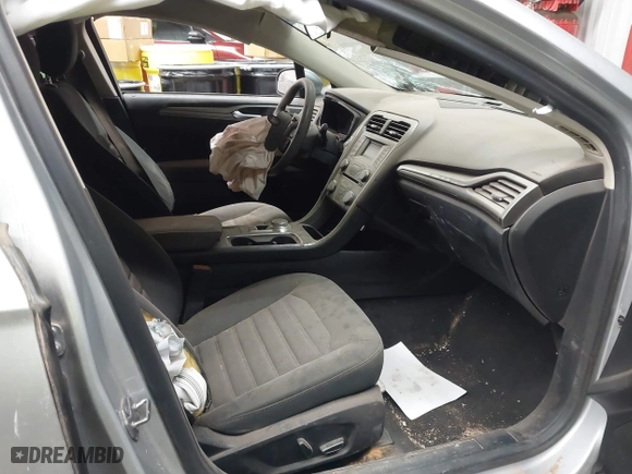 2018 Ford Fusion Hybrid SE with VIN 3FA6P0LUXJR170152, listed as a IAAI auction lot 41467621 with 150,048 mi miles. Bid and sale history available at carsss.com. Image 5.