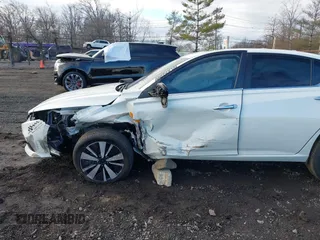2021 Nissan Altima SV z VIN 1N4BL4DW7MN311171, wystawiony jako IAAI lot #41482325 z przebiegiem 35 224 mil mil oraz . Historia ofert i sprzedaży dostępna na DreamBid. Obrazek 6.