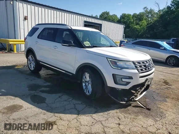 2017 Ford Explorer XLT с VIN 1FM5K7D86HGB37791, выставлен на аукционе Copart как лот 62280645 с пробегом 194 092 миль миль и Списание • Salvage title. История ставок и продаж доступна на DreamBid. Изображение 14.