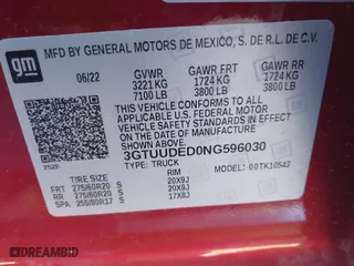 2022 GMC Sierra 1500 SLT with VIN 3GTUUDED0NG596030, listed as a IAAI auction lot 41406882 with 32,892 mi miles. Bid and sale history available at carsss.com. Image 9.