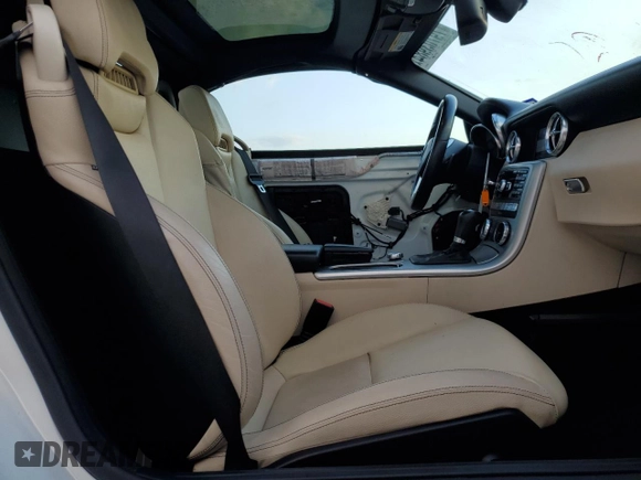 2013 Mercedes-Benz SLK 250 с VIN WDDPK4HA4DF064757, выставлен на аукционе Copart как лот 79703984 с пробегом 122 875 миль миль и Списание • Salvage title. История ставок и продаж доступна на DreamBid. Изображение 10.