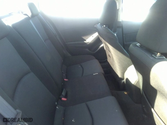 2014 Mazda Mazda3 i Sport with VIN JM1BM1U73E1186502, listed as a IAAI auction lot 38724333 with 999,999 mi miles. Bid and sale history available at carsss.com. Image 8.