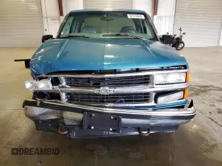 1997 Chevrolet Silverado 1500 with VIN 2GCEK19R8V1276249, listed as a Copart auction lot 52372655 with 237,612 mi miles and Salvage Title. Bid and sale history available at DreamBid. Image 5.