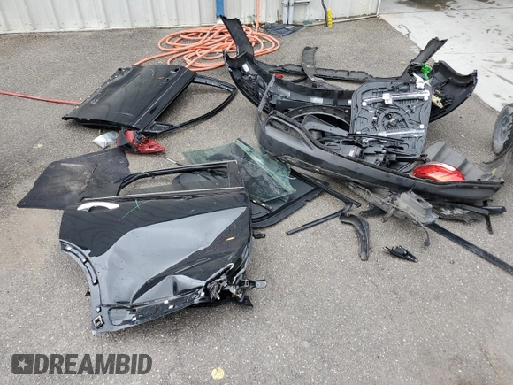 2017 Kia Sorento EX with VIN 5XYPH4A59HG301722, listed as a Copart auction lot 48353185 with 87,128 mi miles and Salvage Title. Bid and sale history available at carsss.com. Image 13.