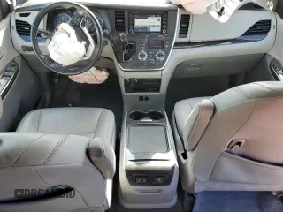 2019 Toyota Sienna XLE Auto Access Seat with VIN 5TDYZ3DCXKS973790, listed as a Copart auction lot 76758454 with 215,158 mi miles and Salvage Title. Bid and sale history available at carsss.com. Image 8.