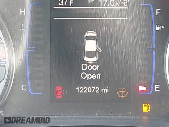 2016 Chrysler 200 S with VIN 1C3CCCBG0GN100441, listed as a IAAI auction lot 41445135 with 122,072 mi miles. Bid and sale history available at carsss.com. Image 15.