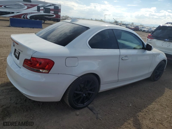2012 BMW 1 Series 128i with VIN WBAUP7C52CVP22295, listed as a Copart auction lot 69062424 with 39,321 mi miles and Salvage Title. Bid and sale history available at carsss.com. Image 3.