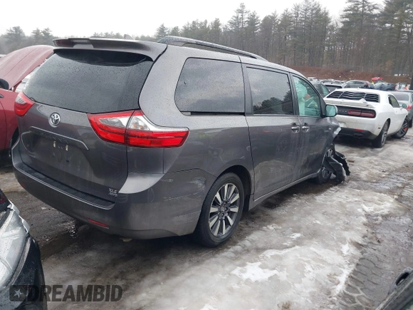 2020 Toyota Sienna XLE with VIN 5TDDZ3DC3LS240464, listed as a IAAI auction lot 41663051 with 41,602 mi miles. Bid and sale history available at carsss.com. Image 4.