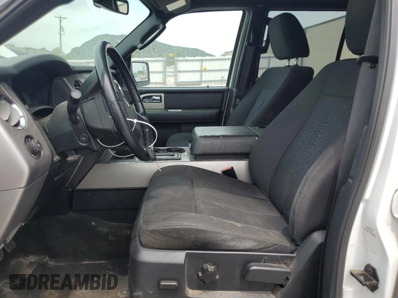 2017 Ford Expedition Max XLT z VIN 1FMJK1JT6HEA73977, wystawiony jako Copart lot #57207815 z przebiegiem 218 330 mil mil oraz Nie do naprawy • Non repairable. Historia ofert i sprzedaży dostępna na DreamBid. Obrazek 7.