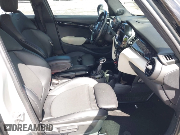 2018 MINI Hardtop 4 Door Cooper S с VIN WMWXU3C55J2F51056, выставлен на аукционе IAAI как лот 42484892 с пробегом 107 460 миль миль и . История ставок и продаж доступна на DreamBid. Изображение 5.