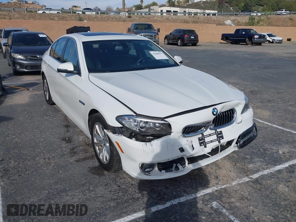 2016 BMW 5 Series 528i z VIN WBA5A5C51GG350114, wystawiony jako IAAI lot #41468375 z przebiegiem 73 968 mil mil oraz . Historia ofert i sprzedaży dostępna na DreamBid. Obrazek 1.