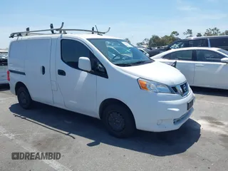 2017 Nissan NV200 S z VIN 3N6CM0KN3HK690290, wystawiony jako IAAI lot #42266026 z przebiegiem 89 792 mil mil oraz . Historia ofert i sprzedaży dostępna na DreamBid. Obrazek 1.