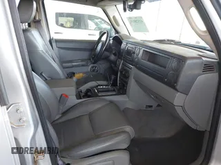 2006 Jeep Commander z VIN 1J8HH48K76C329934, wystawiony jako IAAI lot #41528939 z przebiegiem 180 006 mil mil oraz . Historia ofert i sprzedaży dostępna na DreamBid. Obrazek 5.