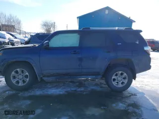 2019 Toyota 4Runner SR5 with VIN JTEBU5JR3K5667654, listed as a IAAI auction lot 41902198 with 53,182 mi miles. Bid and sale history available at carsss.com. Image 14.