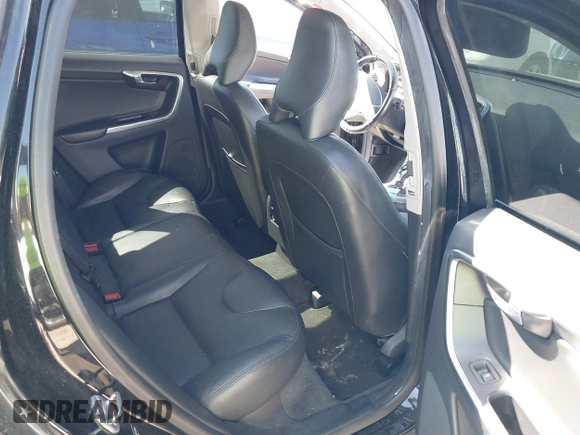 2016 Volvo XC60 T5 Drive-E Premier с VIN YV440MDK1G2853880, выставлен на аукционе IAAI как лот 41897901 с пробегом 125 418 миль миль и . История ставок и продаж доступна на DreamBid. Изображение 8.