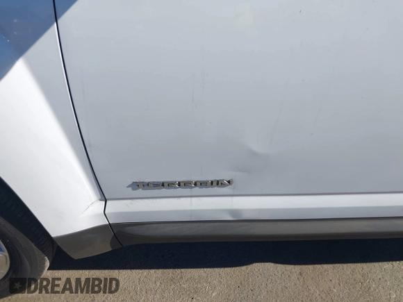 2011 GMC Terrain SLT-1 with VIN 2CTFLUE51B6458643, listed as a IAAI auction lot 41408988 with 160,087 mi miles and . Bid and sale history available at carsss.com. Image 15.