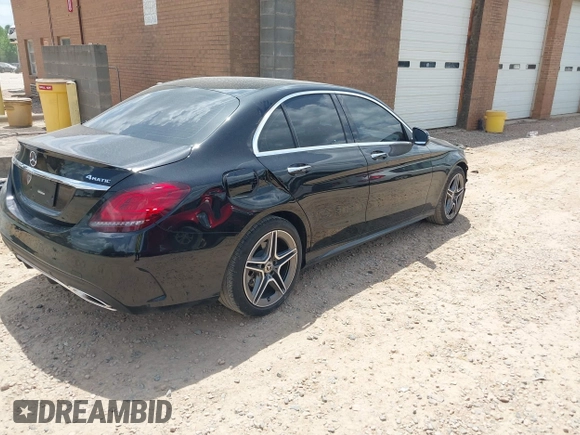 2020 Mercedes-Benz C 300 с VIN 55SWF8EB2LU324170, выставлен на аукционе IAAI как лот 42167947 с пробегом 43 787 миль миль и . История ставок и продаж доступна на DreamBid. Изображение 4.
