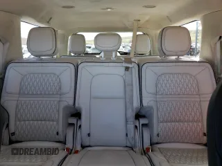 2021 Lincoln Navigator Black Label z VIN 5LMJJ3TT8MEL21004, wystawiony jako Copart lot #50705844 z przebiegiem 46 714 mil mil oraz . Historia ofert i sprzedaży dostępna na DreamBid. Obrazek 10.
