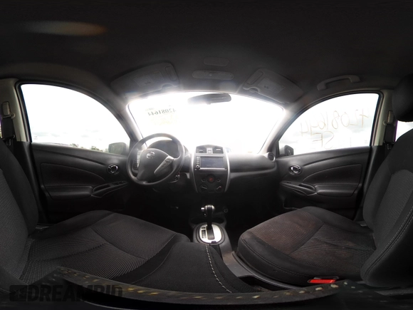 2019 Nissan Versa SV z VIN 3N1CN7AP4KL855196, wystawiony jako IAAI lot #42081644 z przebiegiem 79 527 mil mil oraz . Historia ofert i sprzedaży dostępna na DreamBid. Obrazek 19.